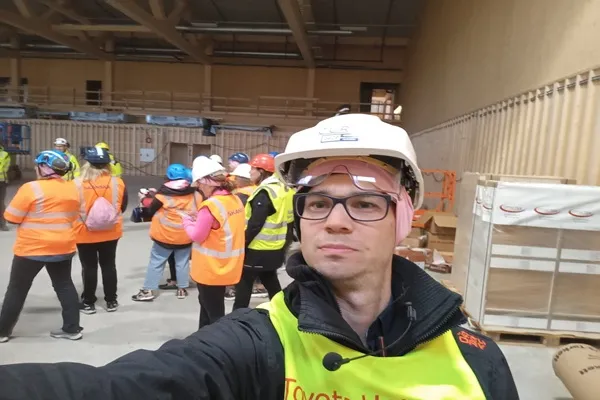 Sprzęt do tłumaczeń symultanicznych – mikrofony i zestawy słuchawkowe Wrocław