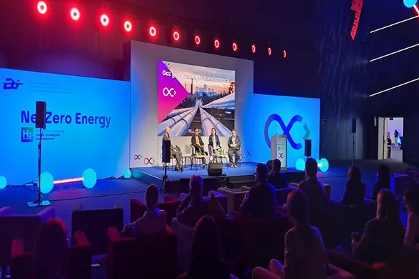 Tłumaczenia symultaniczne Wrocław – zespół tłumaczy w trakcie konferencji